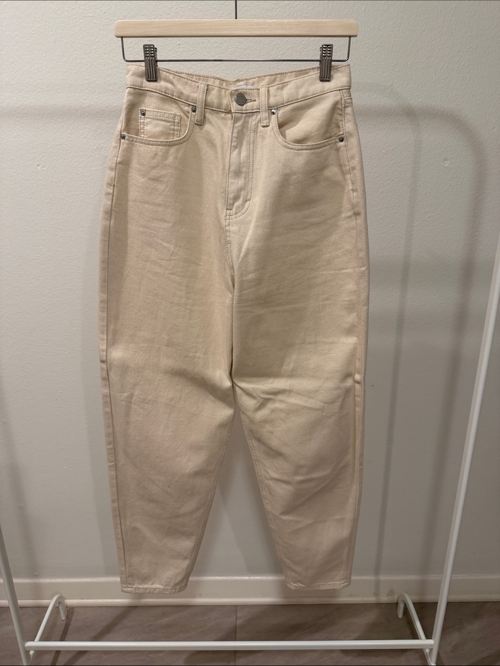 WeWoreWhat Slim Straight Cream High-Rise Jeans